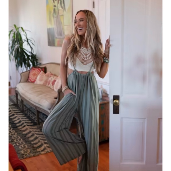 Three bird nest - Berkeley gathered jumpsuit - Picture 9 of 13